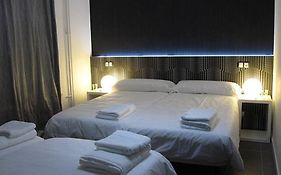 Hostal Gonzala By Gaiarooms